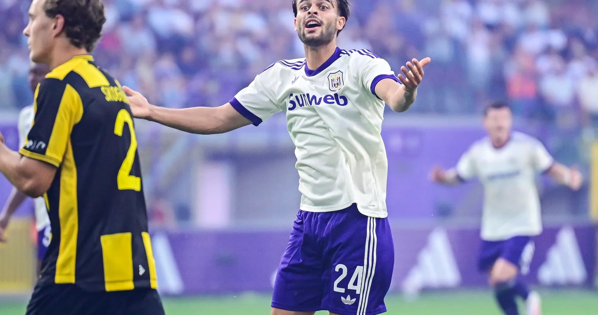 Anderlecht player reacting during match