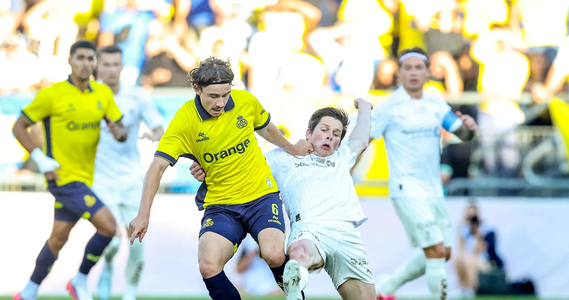 Bodo/Glimt player challenges Union St. Gilloise opponent