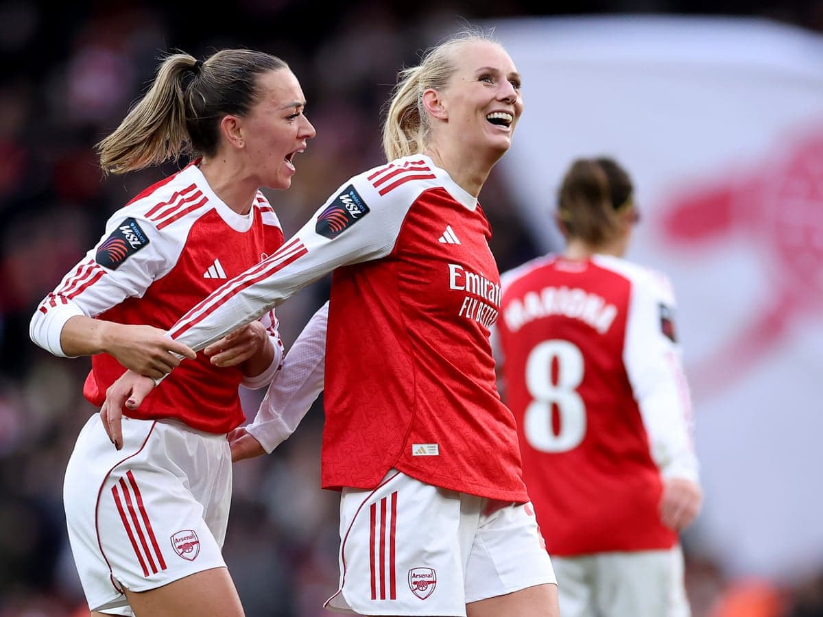 Arsenal women celebrating a goal during match