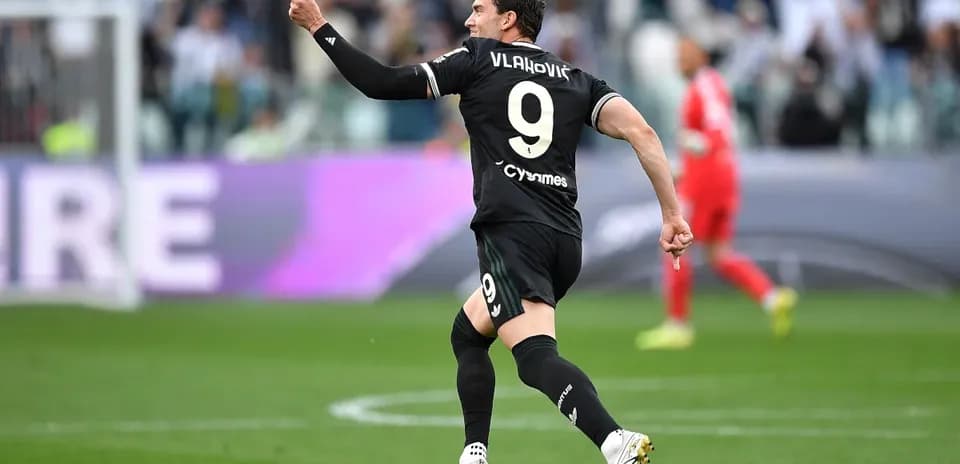 Vlahovic celebrating a goal for Juventus