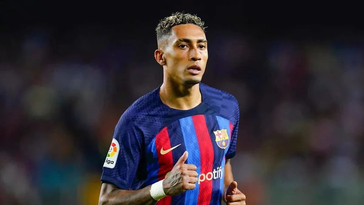 Player in Barcelona kit during match action