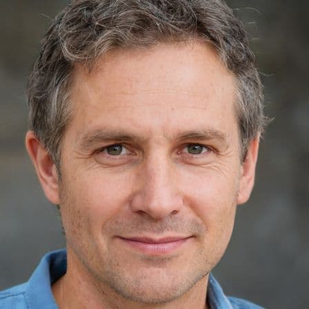 Avatar of author Liam Thompson