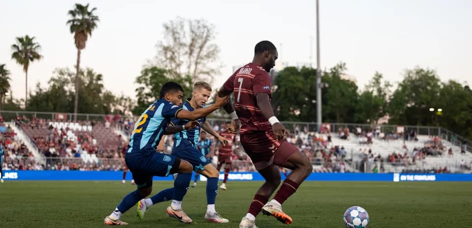 Sacramento Republic player dribbling against Monterey Bay