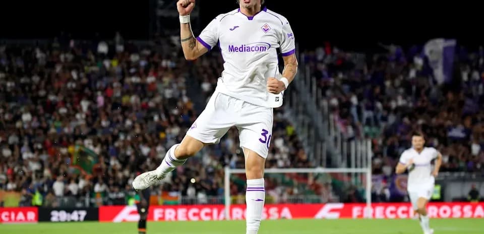 Fiorentina player celebrating a goal during match