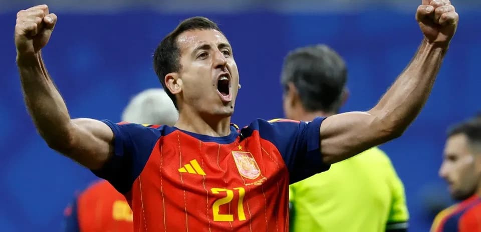 Player celebrating victory in Spain national team jersey