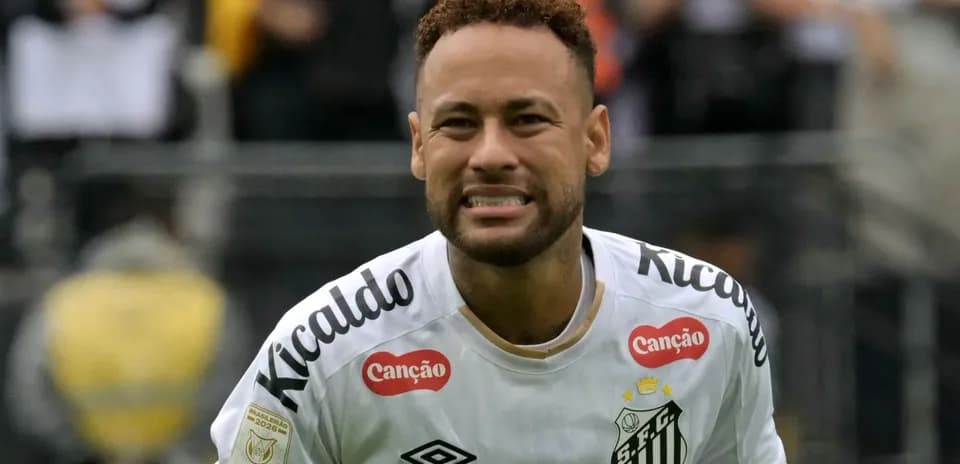 Neymar celebrating during a Santos FC match