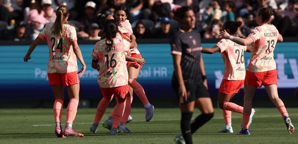 Portland Thorns celebrating a goal during match