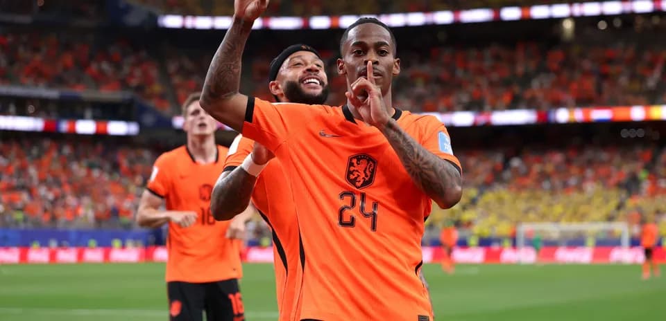 Dutch players celebrating a goal during match