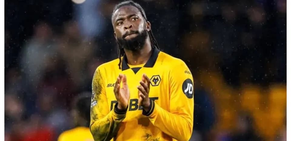 Wolverhampton player applauding fans after match