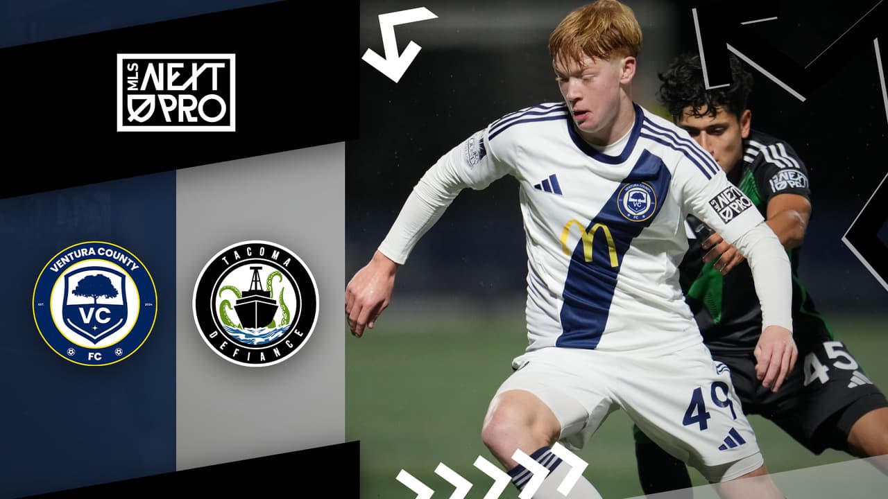 Ventura County player dribbling against Tacoma Defiance
