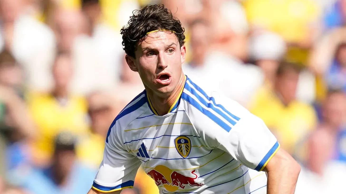 Player in Leeds United kit during match action