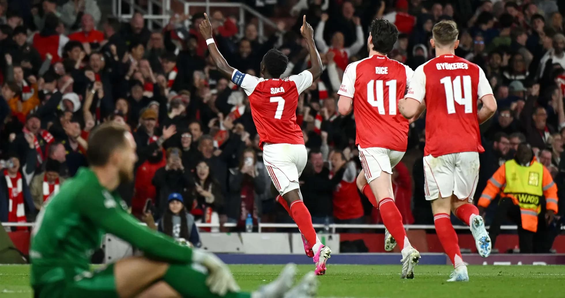 Saka celebrating goal during Arsenal match