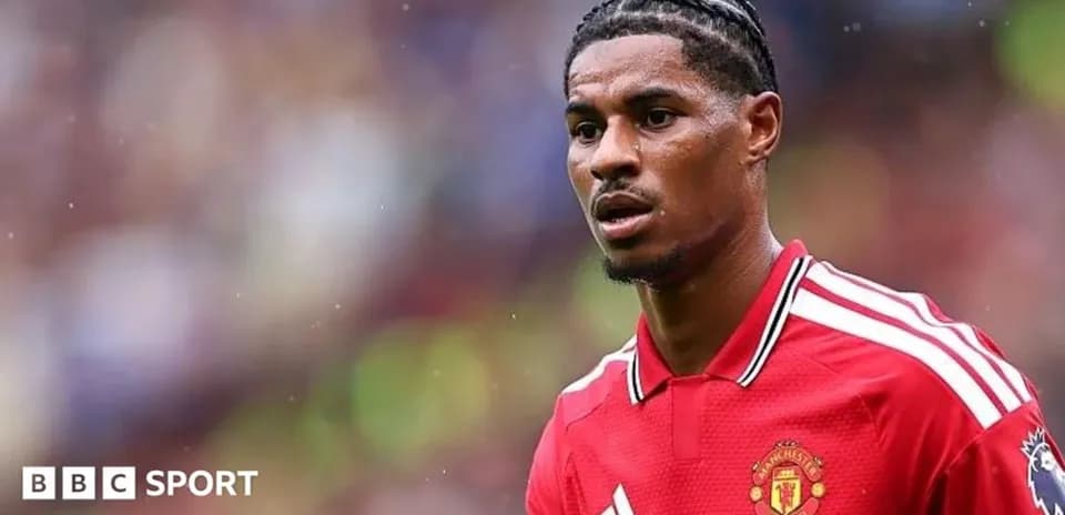 Player in Manchester United jersey during match
