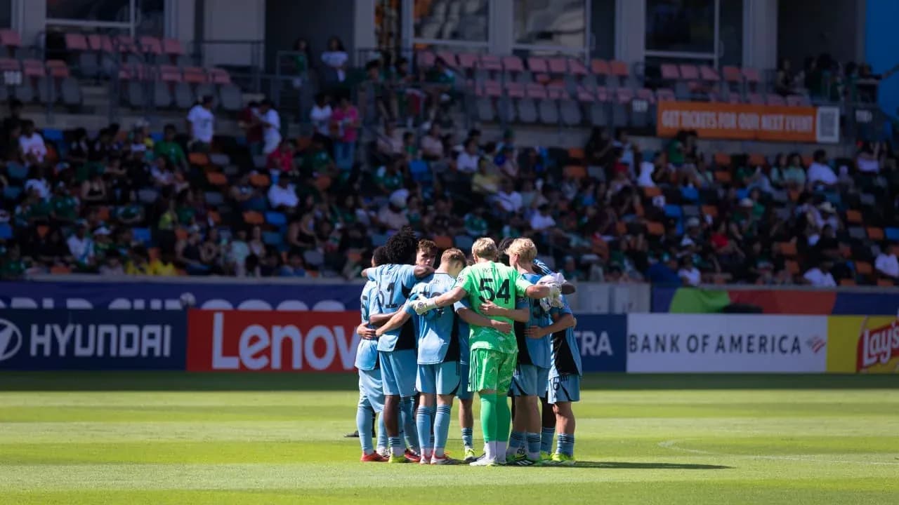 Team huddle before MLS Next Pro match
