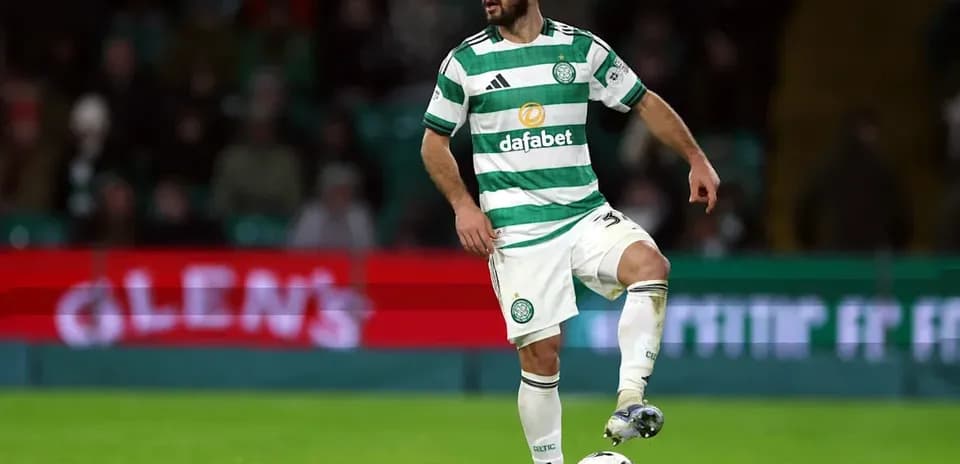 Celtic player controlling ball on the pitch
