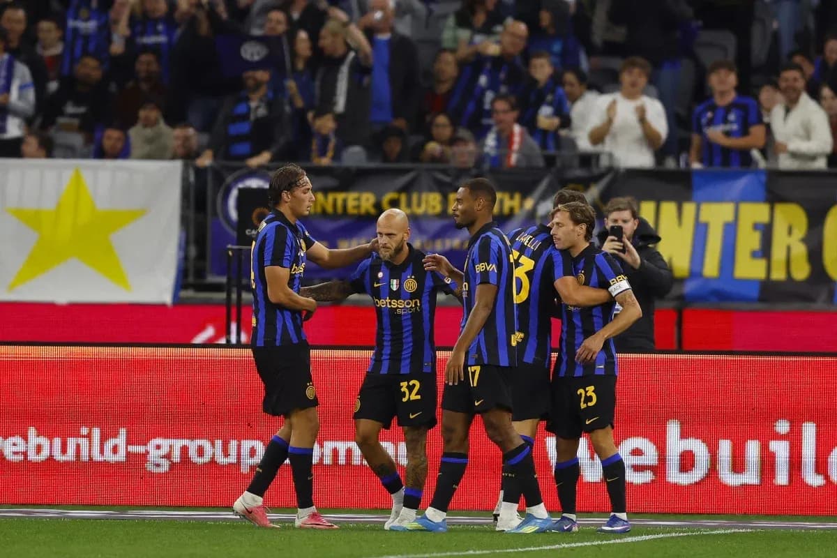 Inter players celebrating a goal on the field