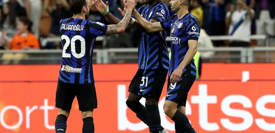 Inter players celebrating a goal during match
