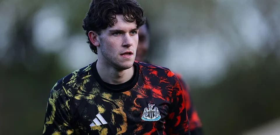 Goalkeeper training in colorful jersey at Newcastle session