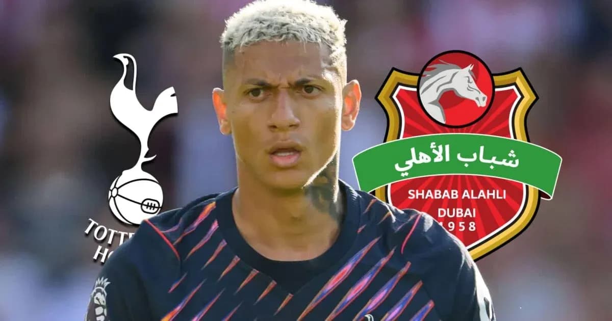 Player from Tottenham Hotspur with team logos