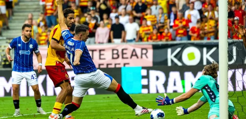 Rangers player attempting to score against Jagiellonia