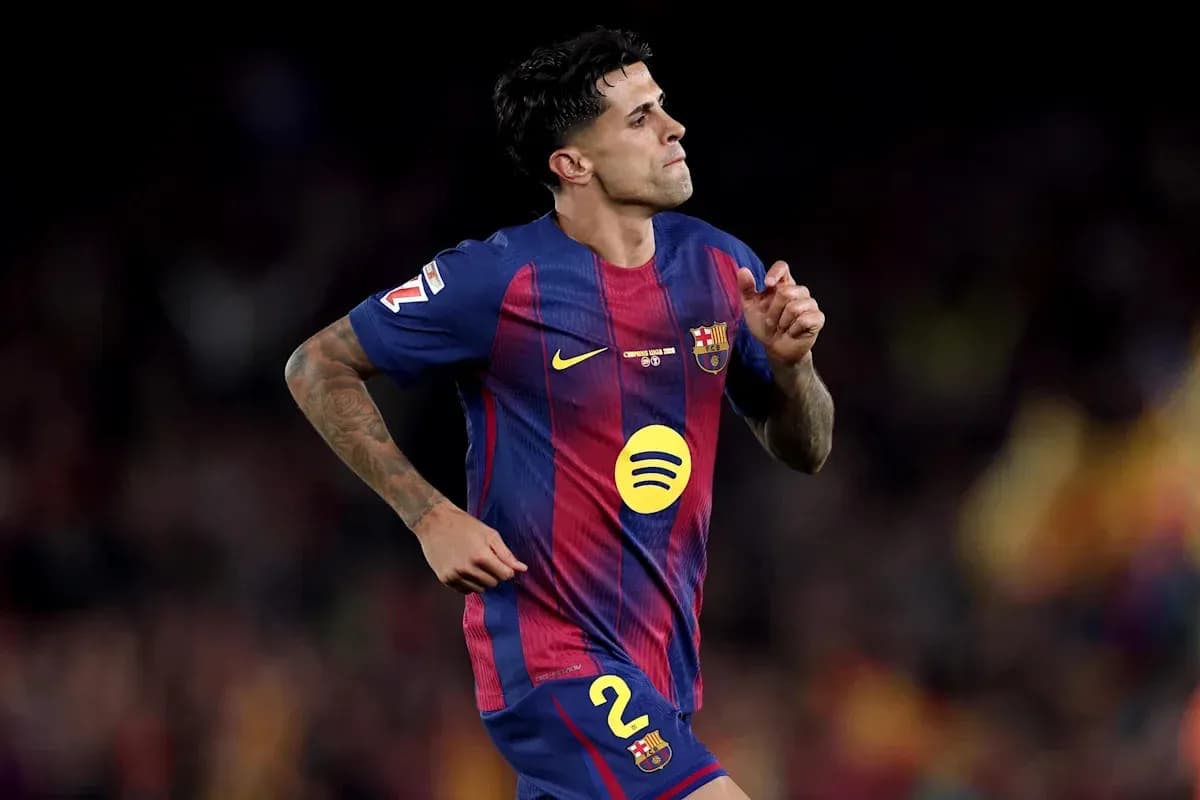Player in Barcelona kit running on the field