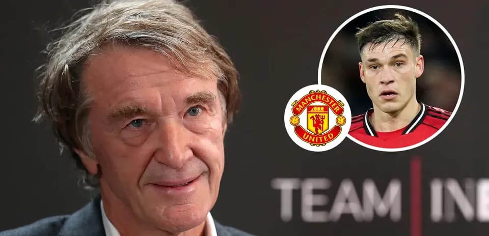 Man discussing Manchester United player in press conference