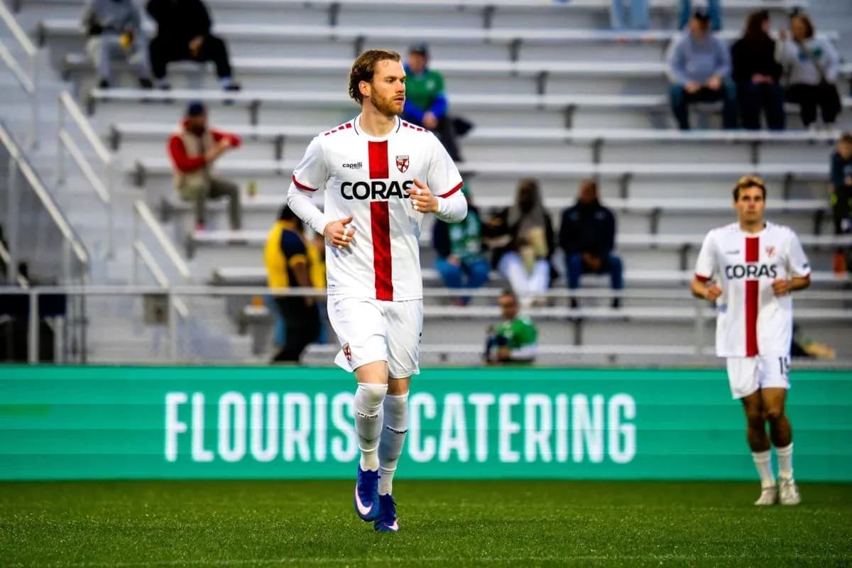 Player warming up before Loudoun United match