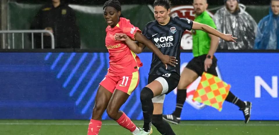 Portland Thorns player challenges Washington Spirit opponent