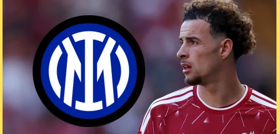 Player in Liverpool kit next to Inter Milan logo