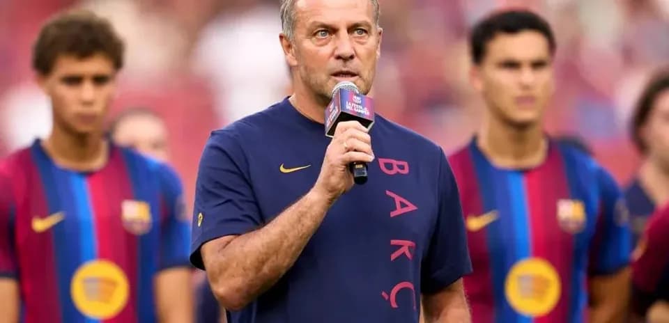Coach speaking during team presentation event