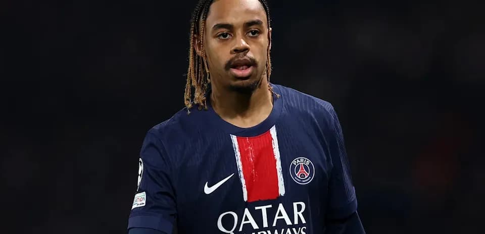 Player in Paris Saint-Germain jersey during match