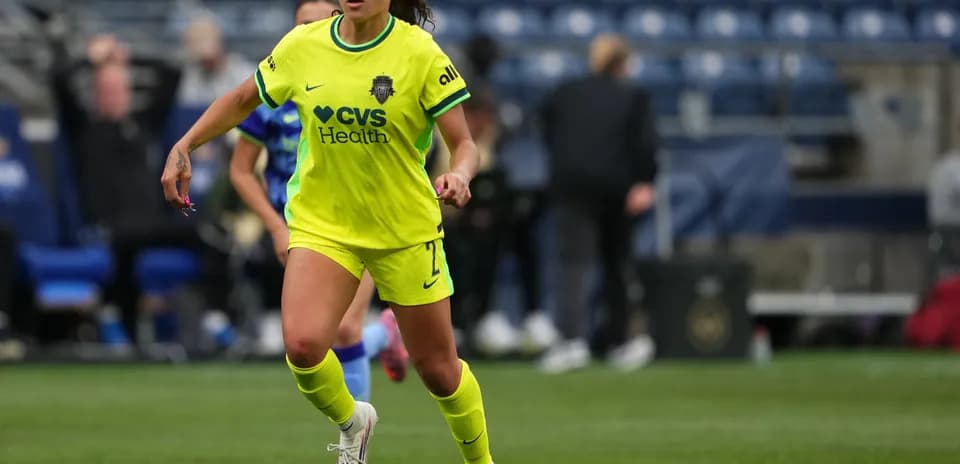 Player dribbling the ball during match