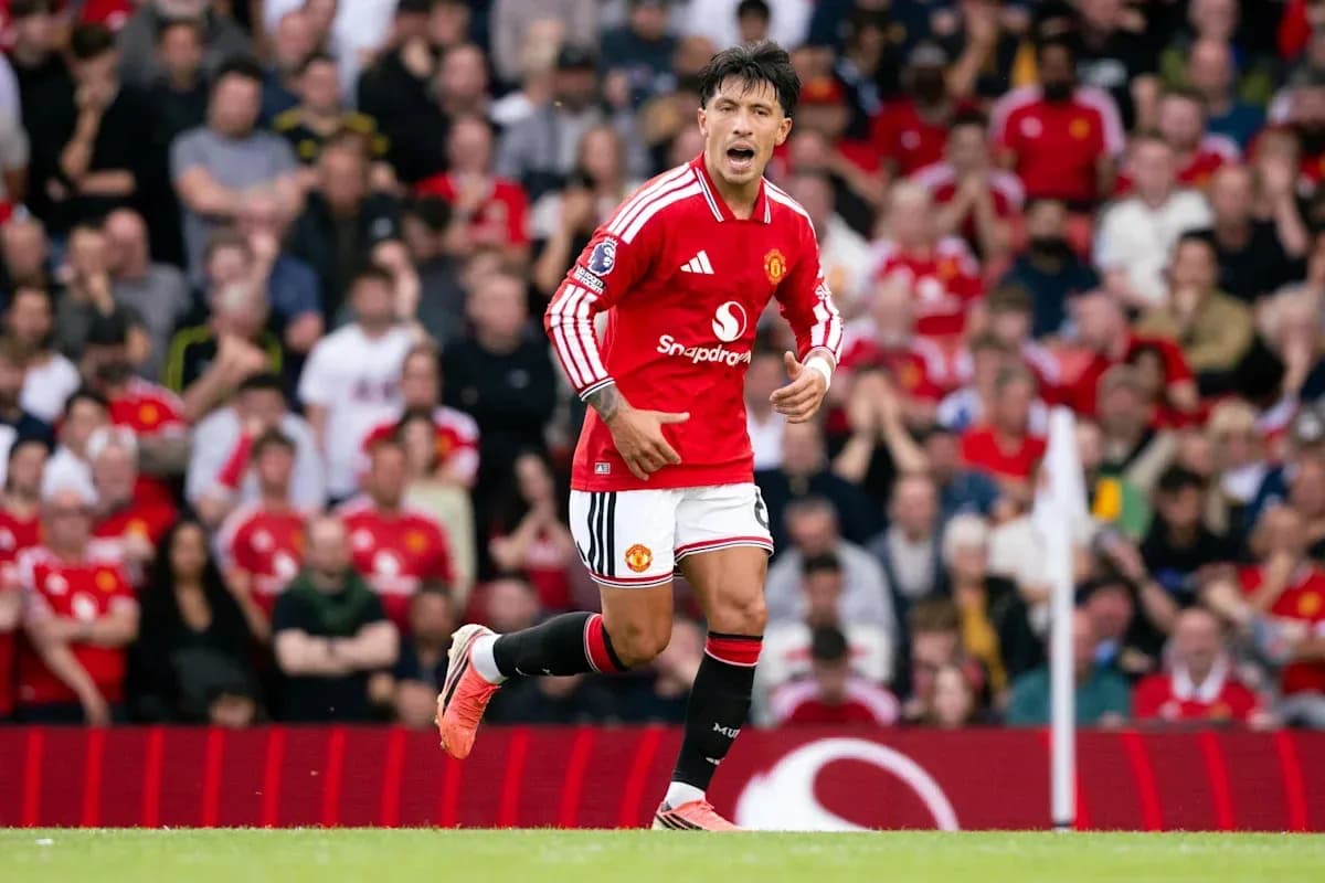 Player celebrating during Manchester United match