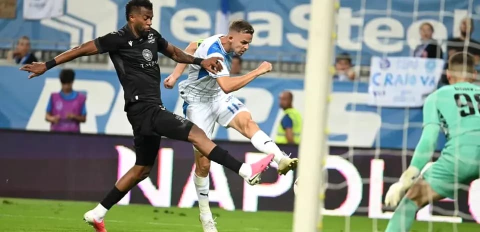 Ararat-Armenia player shoots at goal against Craiova