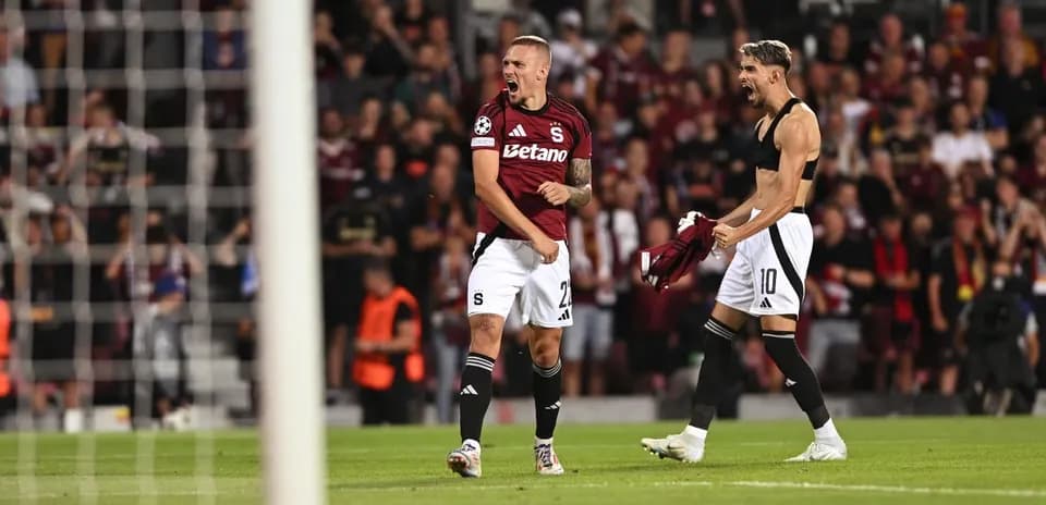Sparta Praha players celebrating after a goal