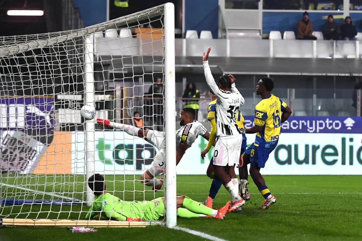 Juventus player attempts to score against Parma
