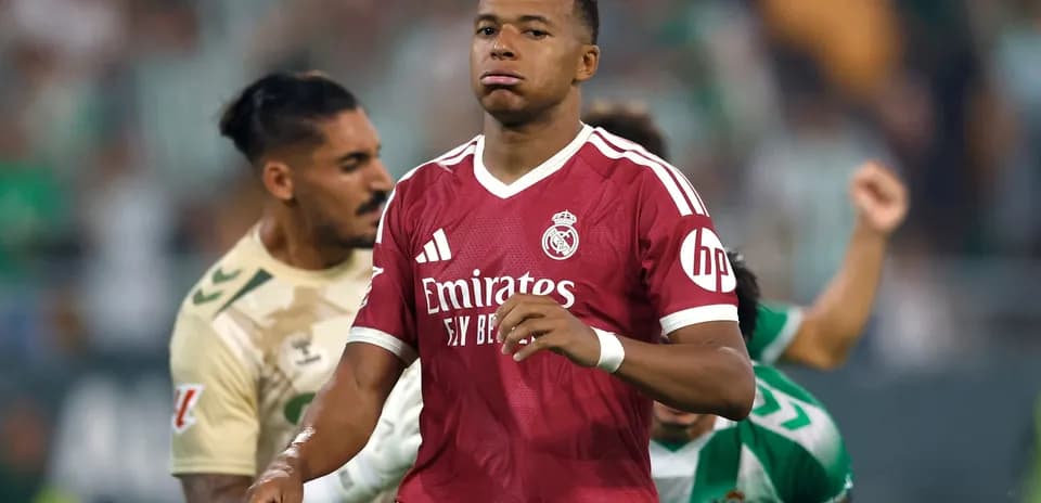 Mbappé playing for Real Madrid in La Liga match