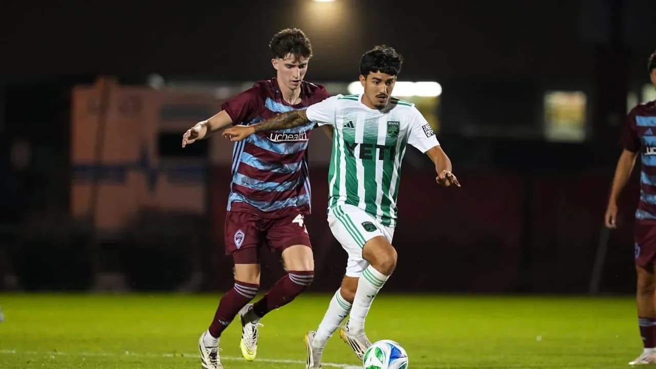 Colorado Rapids II player pursuing Austin II player