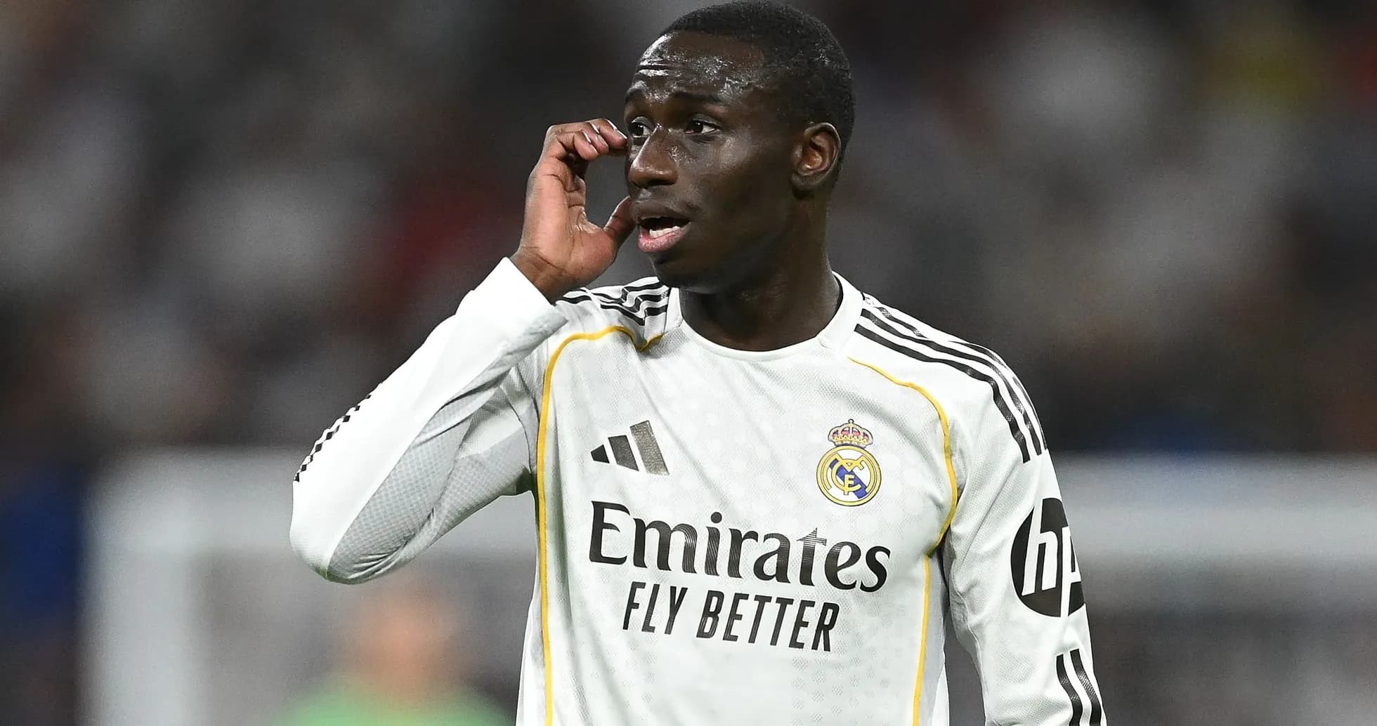 Player communicating during a match for Real Madrid