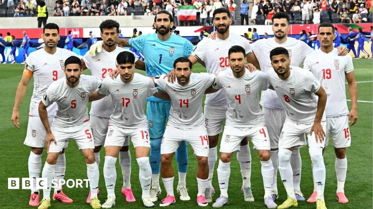 Iran national football team posing for group photo