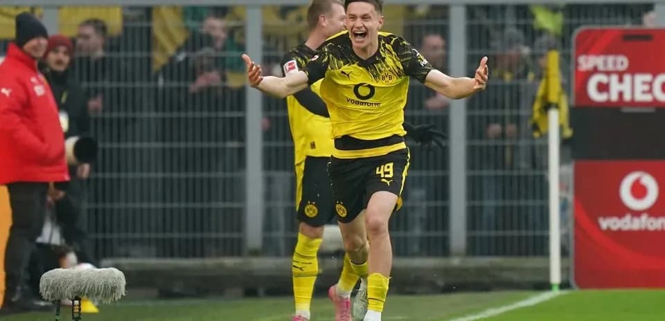 Player celebrating goal during Borussia Dortmund match