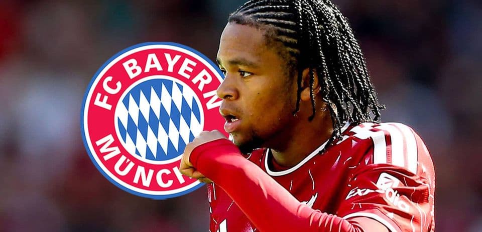 Player celebrating in Bayern Munich jersey during match