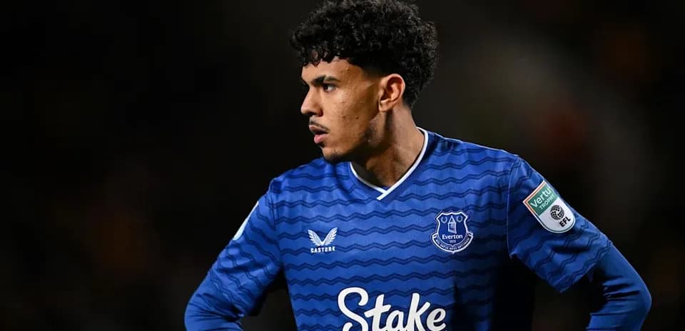 Everton player wearing blue kit during match