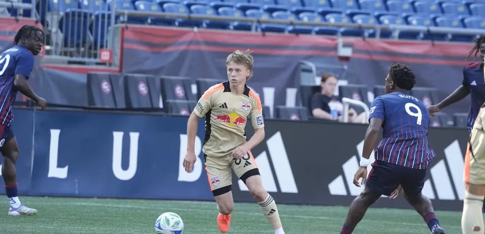 Players in action during New England II vs New York RB II