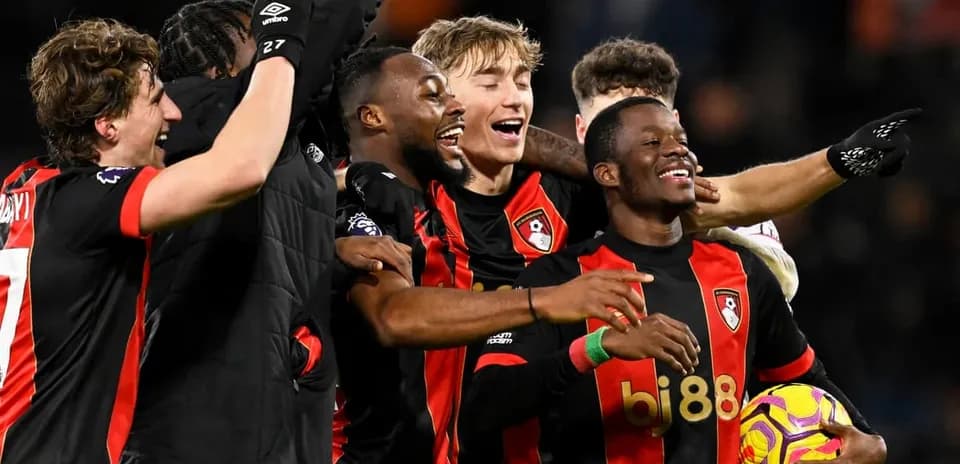 Bournemouth players celebrating a goal in match