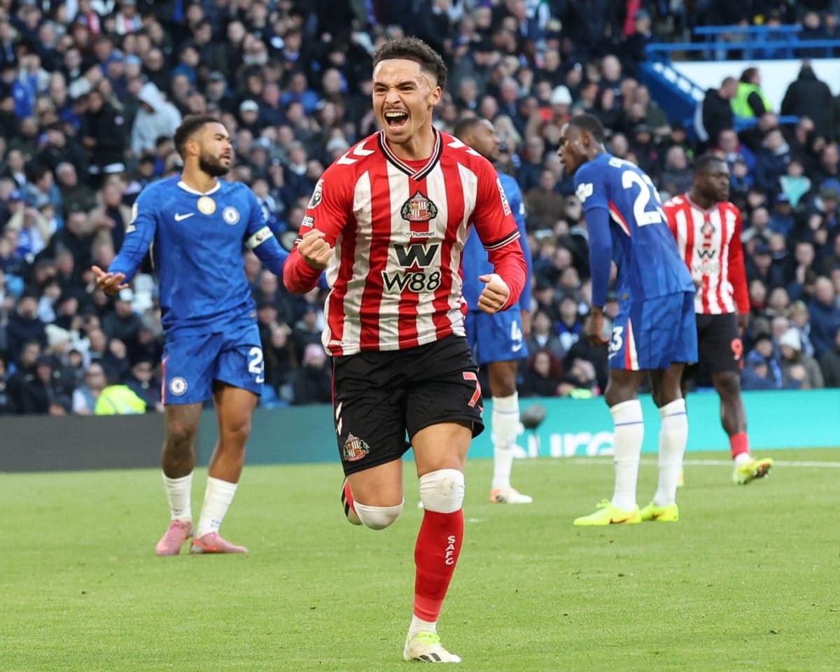 Sunderland player celebrating a goal against Chelsea