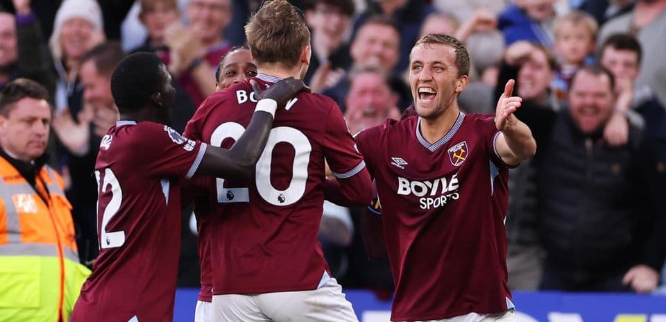 West Ham players celebrating a goal