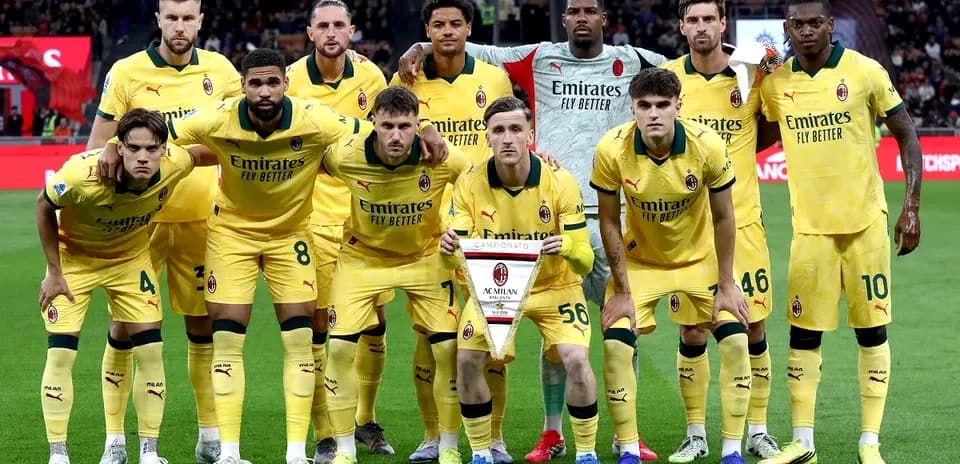 AC Milan players posing before the match