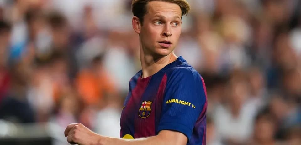 Player in FC Barcelona jersey during match