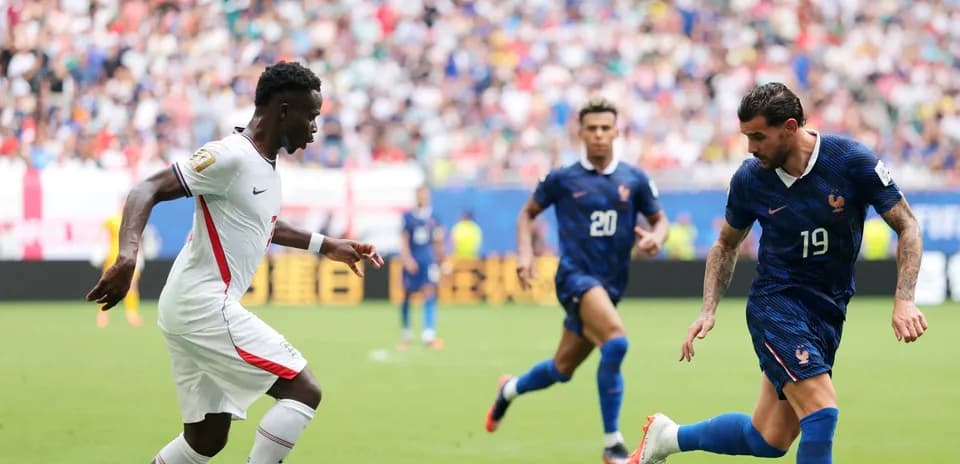 Players competing in France vs England match